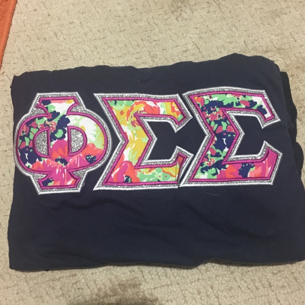 Size XL “Lily Pulitzer” Stitched Sorority Shirt